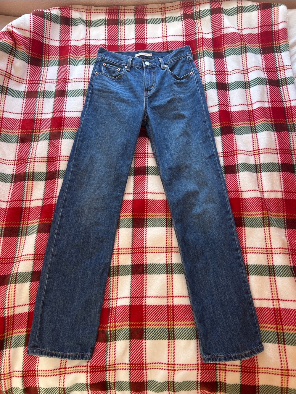 Women's Levi’s Low Pro Straight Jeans in Classic Blue